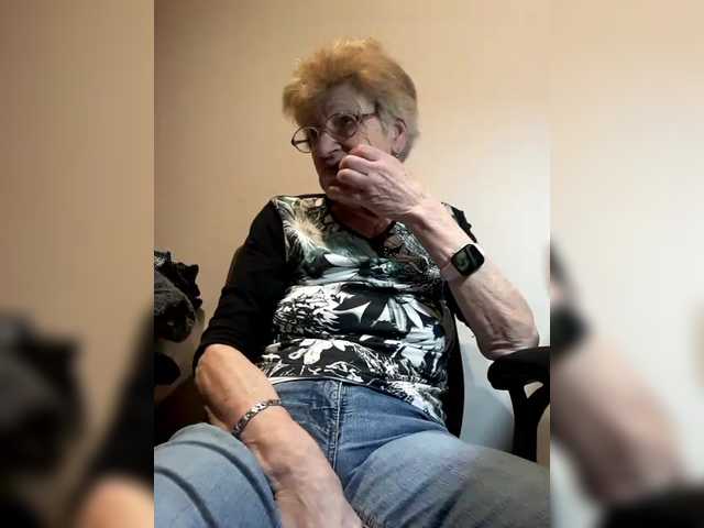 Reife-dame's BongaCams show and profile