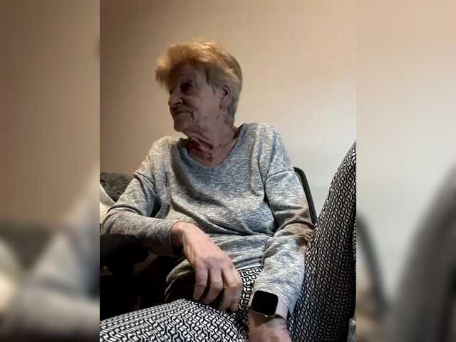 Preview of reife-dame