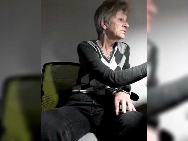 Reife-dame's BongaCams show and profile