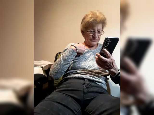 Reife-dame's BongaCams show and profile