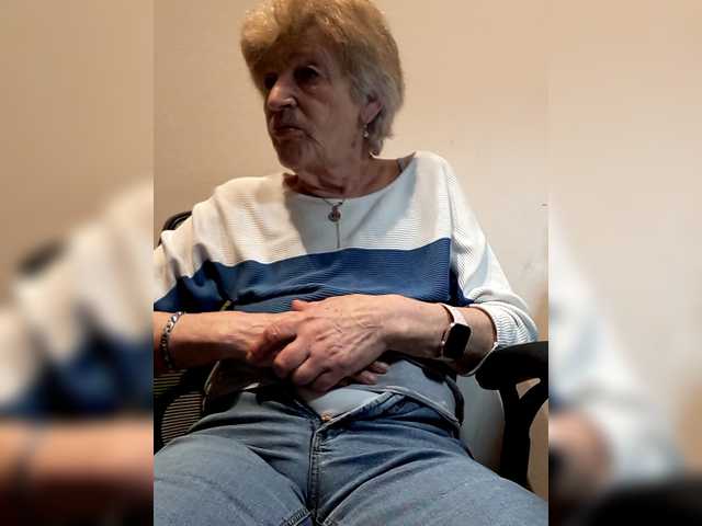 Reife-dame's BongaCams show and profile