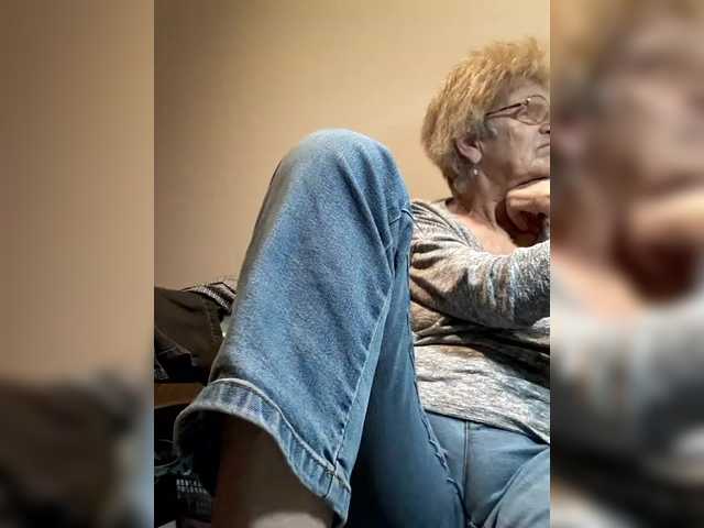 Reife-dame's BongaCams show and profile