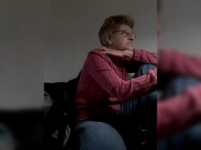 Reife-dame's BongaCams show and profile