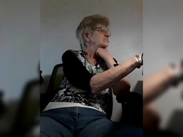 Reife-dame's BongaCams show and profile