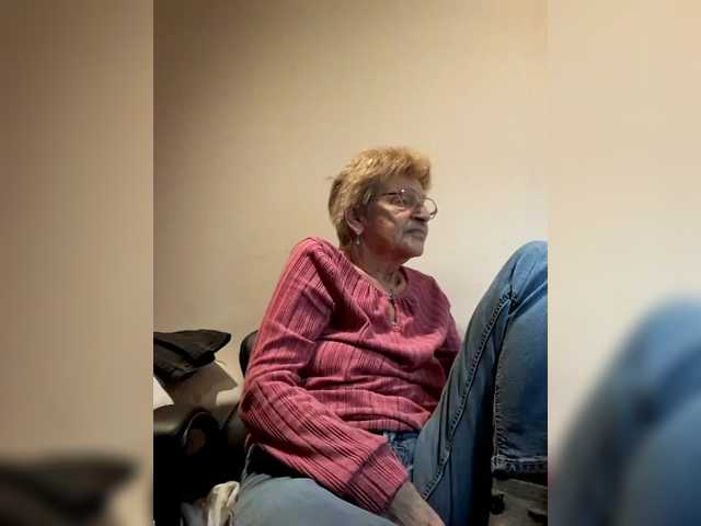 Reife-dame's BongaCams show and profile