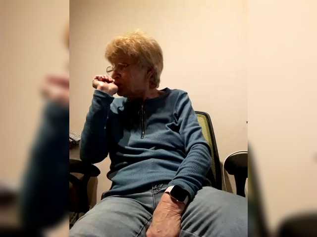 Reife-dame's BongaCams show and profile