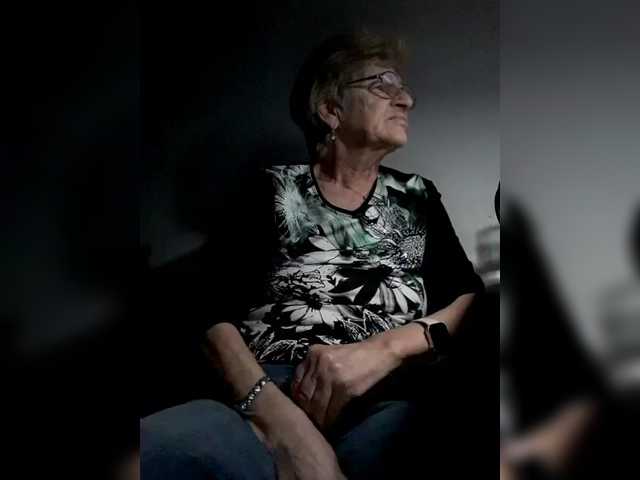 Reife-dame's BongaCams show and profile