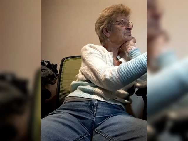 Reife-dame's BongaCams show and profile