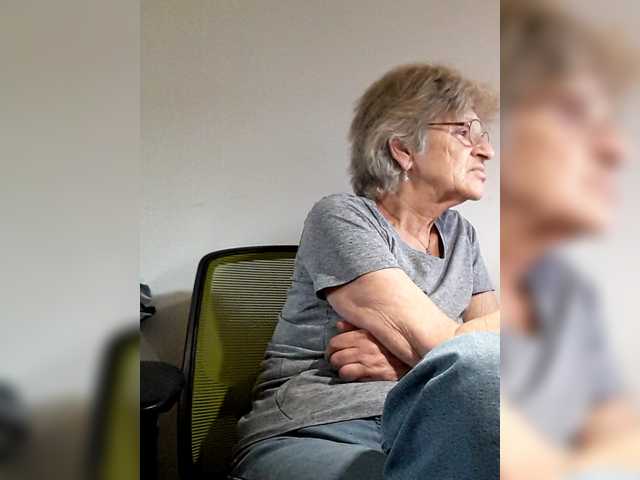 Reife-dame's BongaCams show and profile