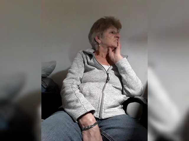 Reife-dame's BongaCams show and profile