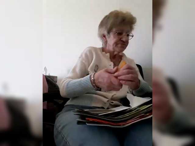 Reife-dame's BongaCams show and profile