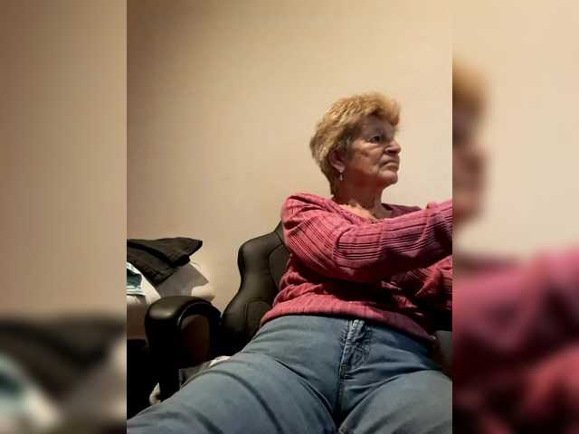 Reife-dame's BongaCams show and profile