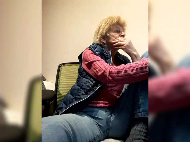 Reife-dame's BongaCams show and profile