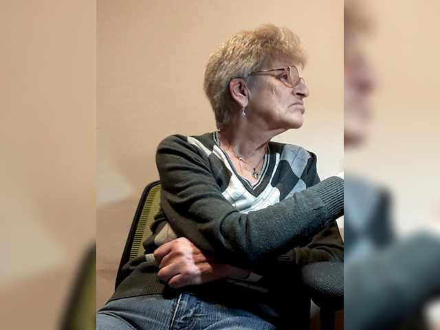 Reife-dame's BongaCams show and profile