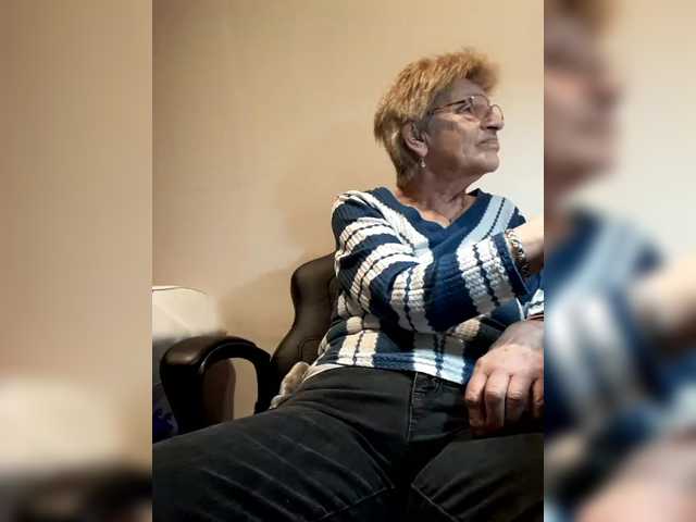 Preview of reife-dame