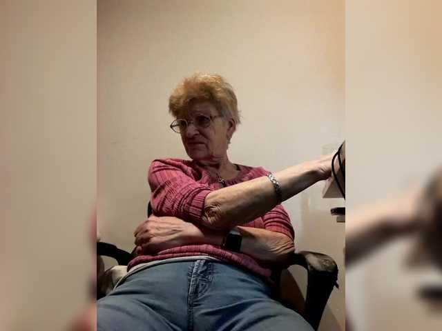 Reife-dame's BongaCams show and profile