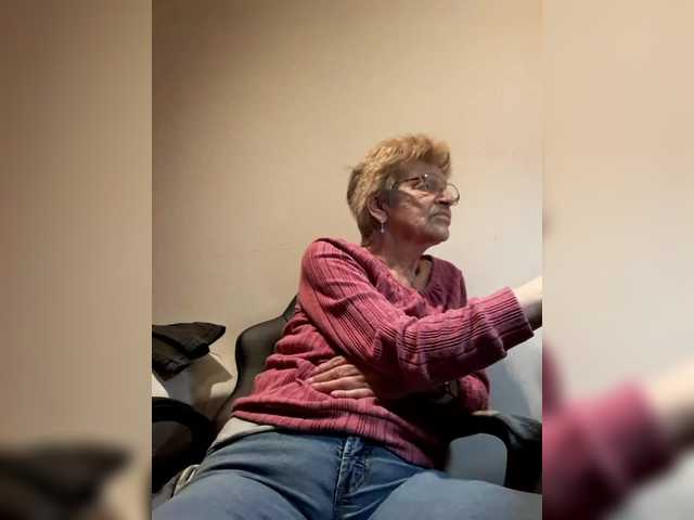 Reife-dame's BongaCams show and profile