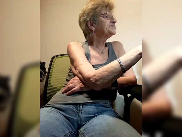 Reife-dame's BongaCams show and profile