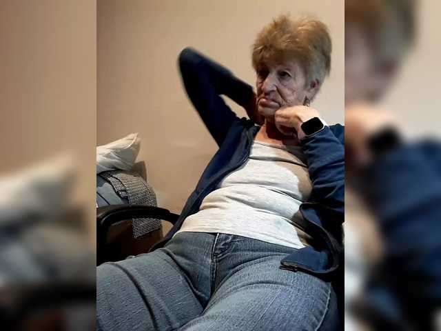 Reife-dame's BongaCams show and profile