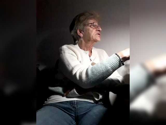 Reife-dame's BongaCams show and profile