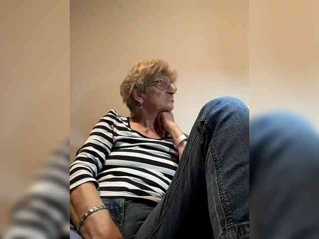 Reife-dame webcam