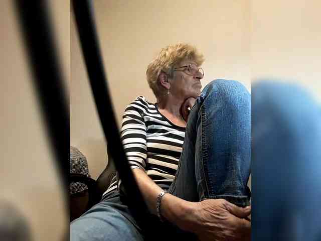 Reife-dame