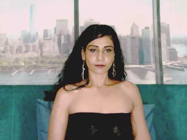 ErroticStarr's BongaCams show and profile