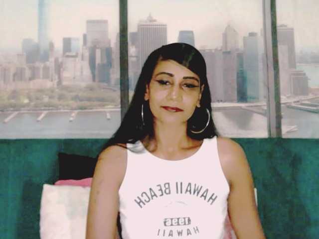 ErroticStarr's BongaCams show and profile