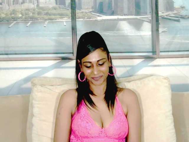 ErroticStarr webcam bongacams model stream image