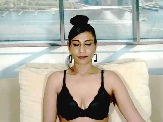 ErroticStarr webcam bongacams model stream image