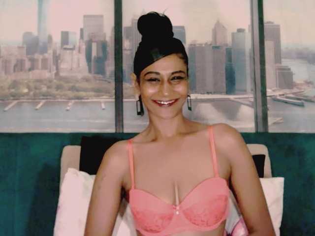 ErroticStarr's BongaCams show and profile