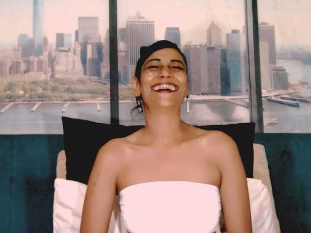 ErroticStarr's BongaCams show and profile