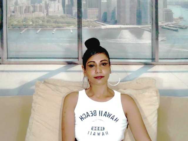 ErroticStarr webcam bongacams model stream image