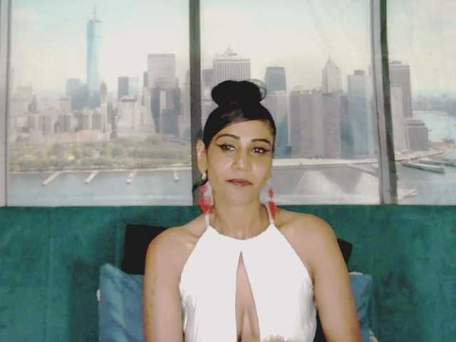 ErroticStarr's BongaCams show and profile