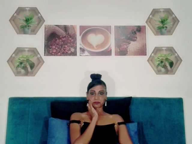 ErroticStarr's BongaCams show and profile