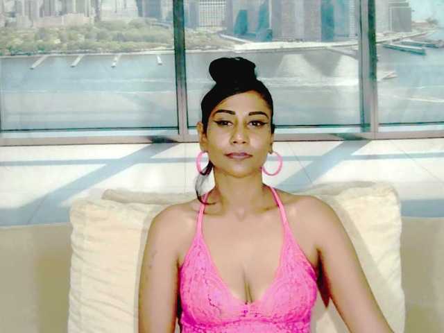 ErroticStarr webcam bongacams model stream image