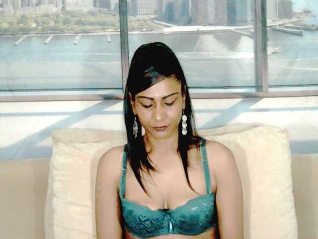 ErroticStarr webcam bongacams model stream image