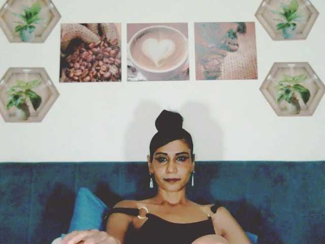 ErroticStarr's BongaCams show and profile