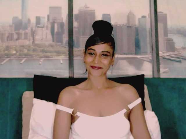 ErroticStarr's BongaCams show and profile