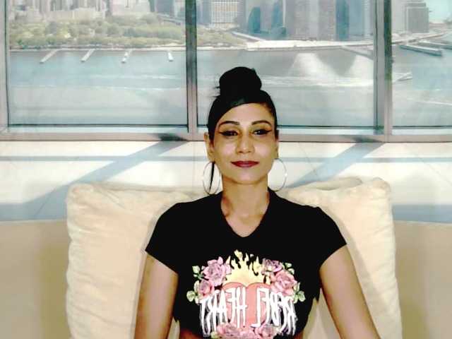 ErroticStarr webcam bongacams model stream image