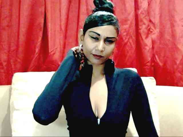 ErroticStarr webcam