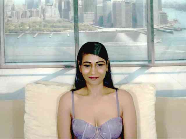 ErroticStarr webcam