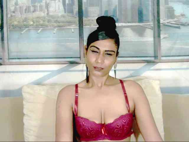 ErroticStarr webcam
