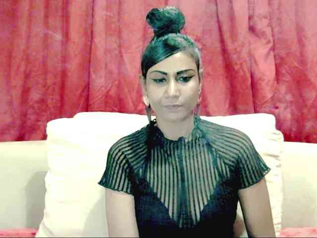 ErroticStarr webcam