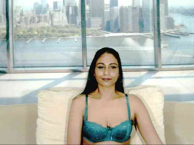 ErroticStarr webcam