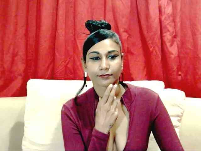 ErroticStarr webcam