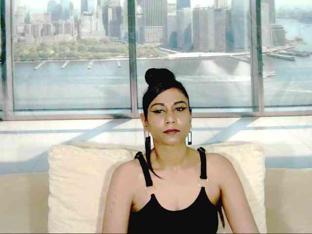 ErroticStarr webcam