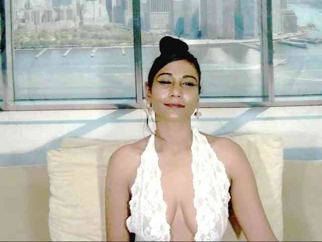 ErroticStarr webcam