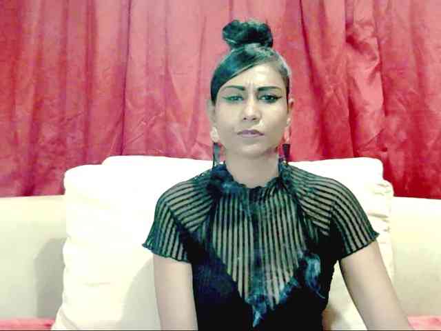ErroticStarr webcam