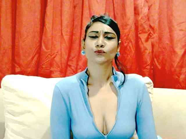 ErroticStarr webcam